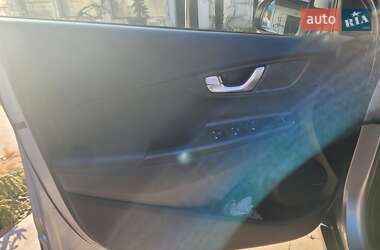 Позашляховик / Кросовер Hyundai Kona 2021 в Львові