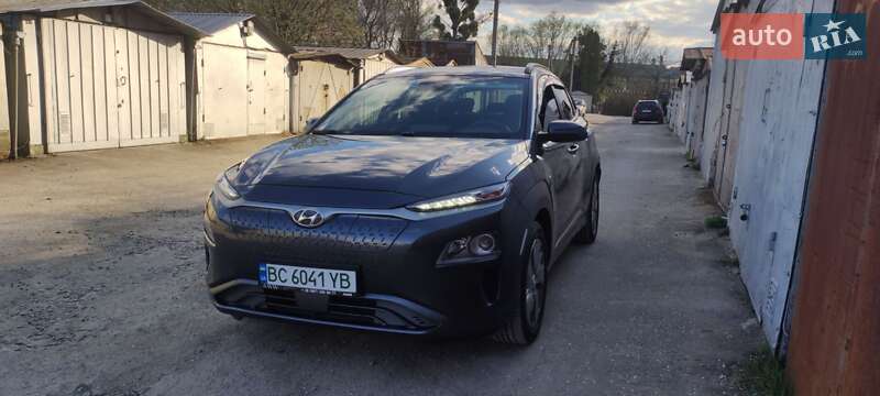 Позашляховик / Кросовер Hyundai Kona 2020 в Львові