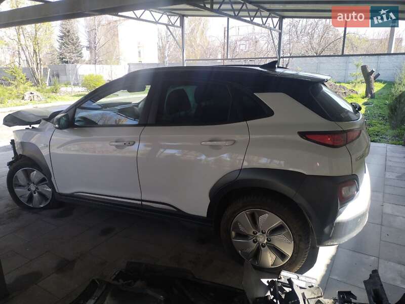 Позашляховик / Кросовер Hyundai Kona 2020 в Дніпрі