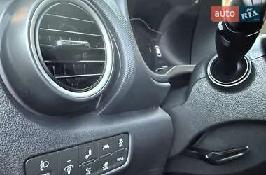 Внедорожник / Кроссовер Hyundai Kona 2020 в 