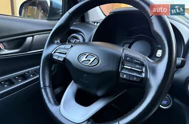 Внедорожник / Кроссовер Hyundai Kona 2020 в 