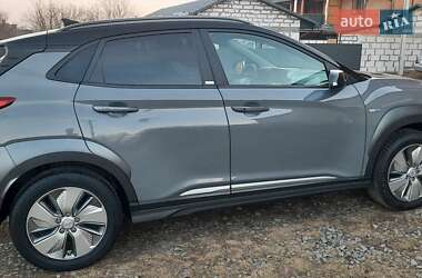 Внедорожник / Кроссовер Hyundai Kona 2020 в 