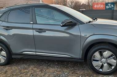 Внедорожник / Кроссовер Hyundai Kona 2020 в 