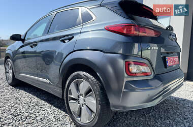 Внедорожник / Кроссовер Hyundai Kona 2019 в 