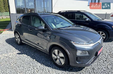 Внедорожник / Кроссовер Hyundai Kona 2019 в 