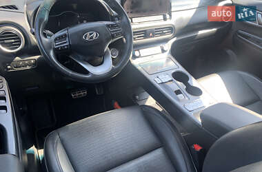 Внедорожник / Кроссовер Hyundai Kona 2020 в 