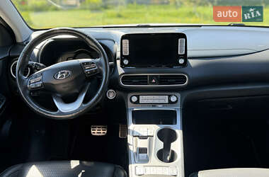 Внедорожник / Кроссовер Hyundai Kona 2019 в 