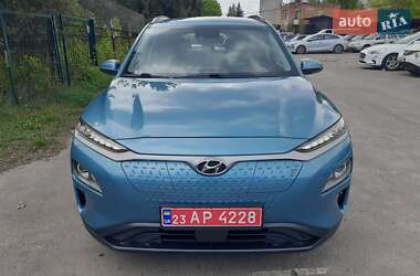 Внедорожник / Кроссовер Hyundai Kona 2020 в 