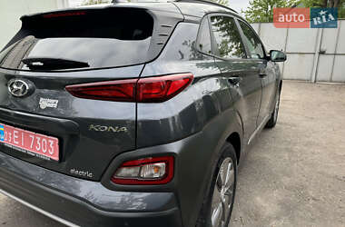 Внедорожник / Кроссовер Hyundai Kona 2020 в 