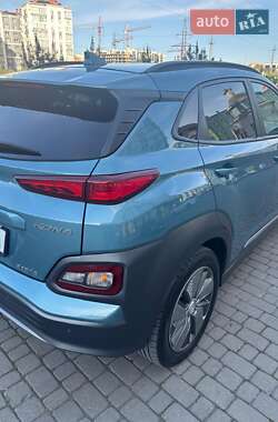 Внедорожник / Кроссовер Hyundai Kona 2019 в 