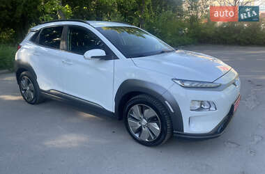 Позашляховик / Кросовер Hyundai Kona 2019 в 
