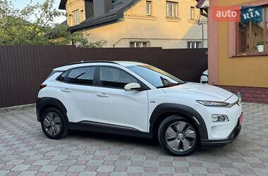 Позашляховик / Кросовер Hyundai Kona 2020 в 