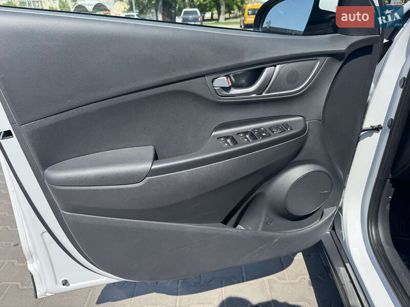Позашляховик / Кросовер Hyundai Kona 2020 в Луцьку