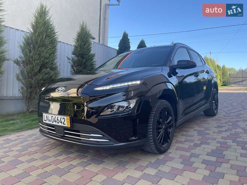 Позашляховик / Кросовер Hyundai Kona 2022 в 