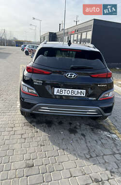 Внедорожник / Кроссовер Hyundai Kona 2022 в 