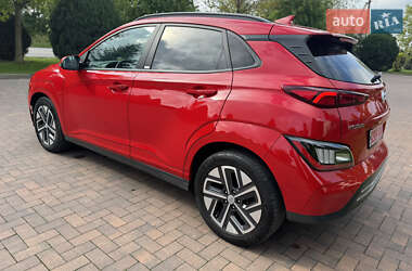 Позашляховик / Кросовер Hyundai Kona 2021 в 