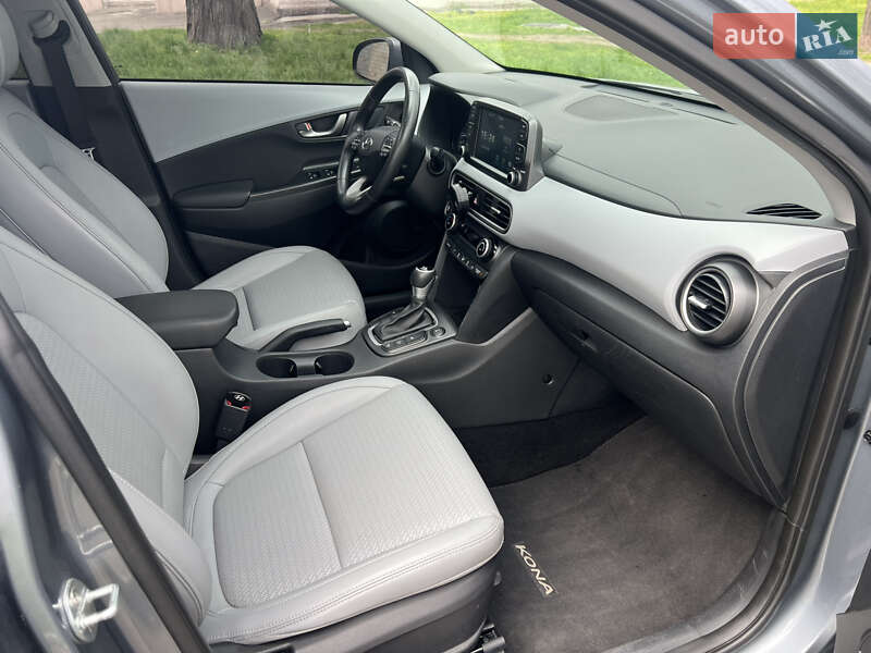 Позашляховик / Кросовер Hyundai Kona 2020 в Кам'янському