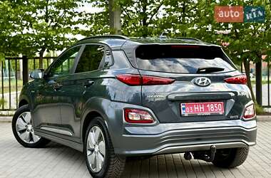 Внедорожник / Кроссовер Hyundai Kona 2020 в 