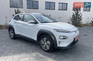 Внедорожник / Кроссовер Hyundai Kona 2019 в 