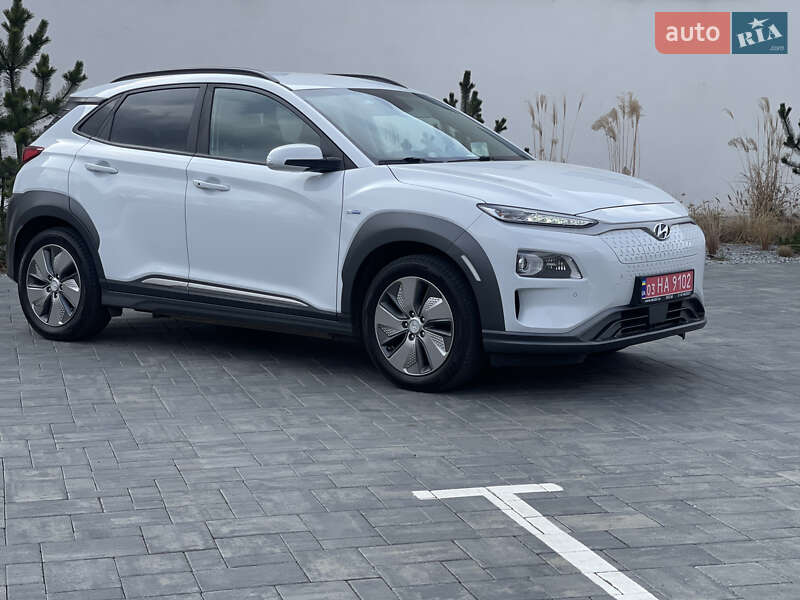 Внедорожник / Кроссовер Hyundai Kona 2019 в 