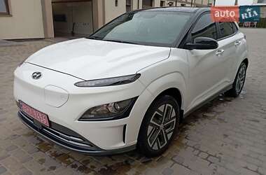 Внедорожник / Кроссовер Hyundai Kona 2022 в 