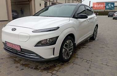 Внедорожник / Кроссовер Hyundai Kona 2022 в 
