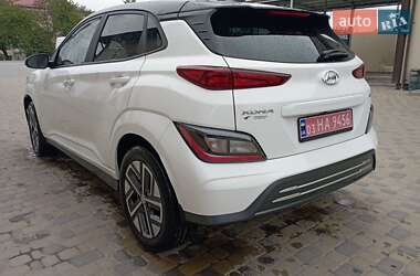 Внедорожник / Кроссовер Hyundai Kona 2022 в 