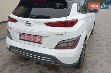 Внедорожник / Кроссовер Hyundai Kona 2022 в 