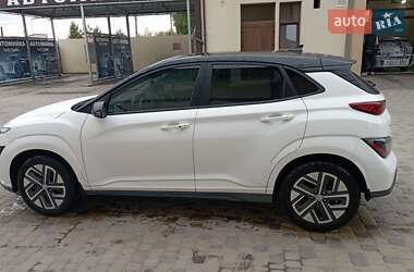 Внедорожник / Кроссовер Hyundai Kona 2022 в 