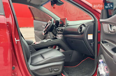 Позашляховик / Кросовер Hyundai Kona 2019 в 