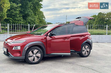 Позашляховик / Кросовер Hyundai Kona 2019 в 