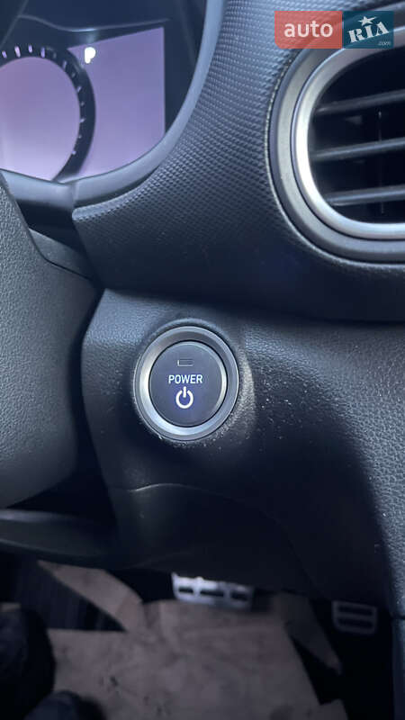 Внедорожник / Кроссовер Hyundai Kona 2019 в Сарнах