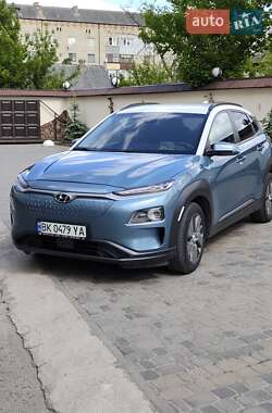Внедорожник / Кроссовер Hyundai Kona 2018 в 
