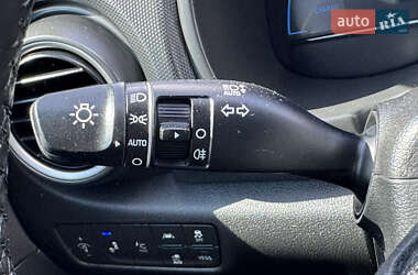 Позашляховик / Кросовер Hyundai Kona 2019 в 