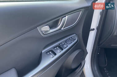 Внедорожник / Кроссовер Hyundai Kona 2019 в 