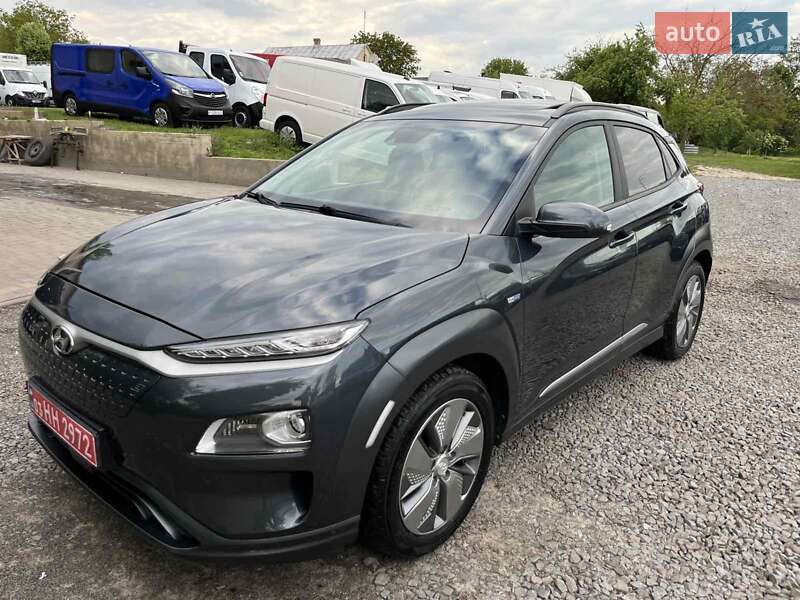 Внедорожник / Кроссовер Hyundai Kona 2019 в 