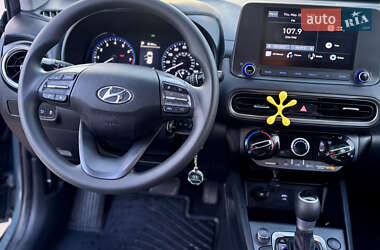 Внедорожник / Кроссовер Hyundai Kona 2021 в 
