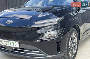 Позашляховик / Кросовер Hyundai Kona 2021 в 