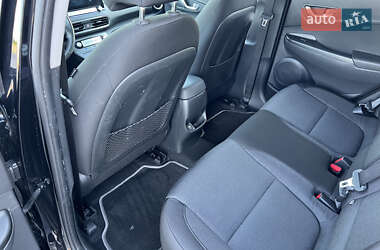 Позашляховик / Кросовер Hyundai Kona 2022 в 