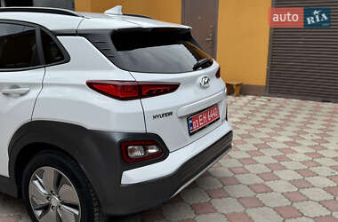 Позашляховик / Кросовер Hyundai Kona 2020 в 