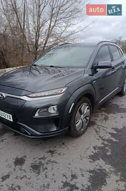 Внедорожник / Кроссовер Hyundai Kona 2019 в 