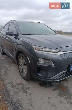 Внедорожник / Кроссовер Hyundai Kona 2019 в 