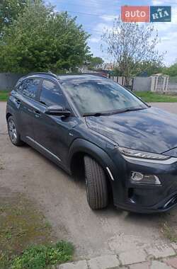 Внедорожник / Кроссовер Hyundai Kona 2019 в 
