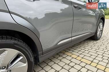 Внедорожник / Кроссовер Hyundai Kona 2020 в 