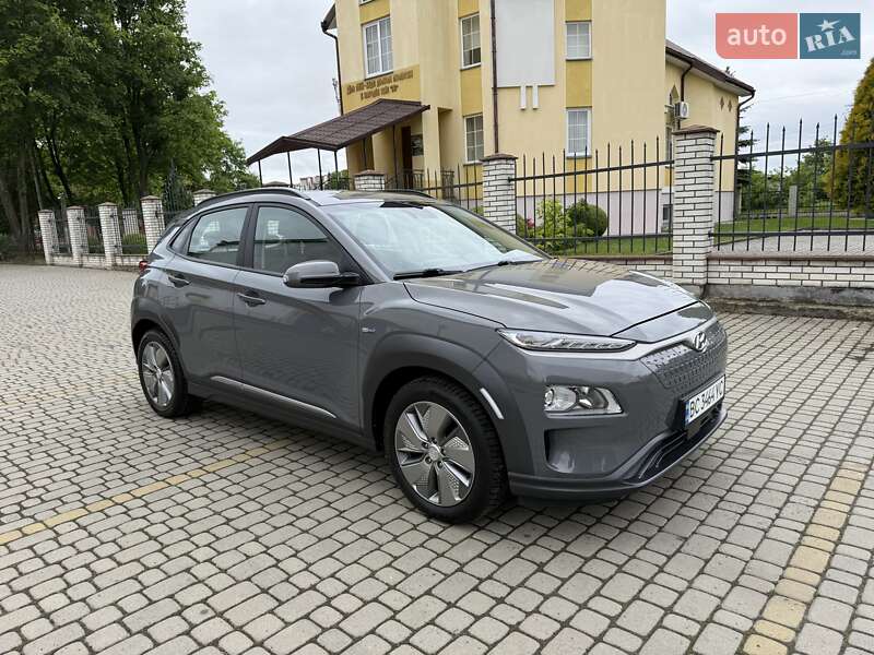 Внедорожник / Кроссовер Hyundai Kona 2020 в 