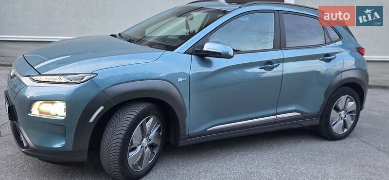 Внедорожник / Кроссовер Hyundai Kona 2019 в Львове