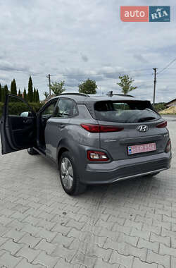 Позашляховик / Кросовер Hyundai Kona 2020 в 