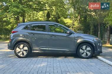 Позашляховик / Кросовер Hyundai Kona 2020 в 