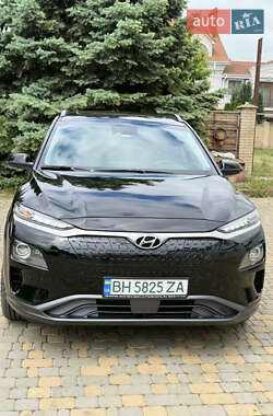 Позашляховик / Кросовер Hyundai Kona 2018 в 