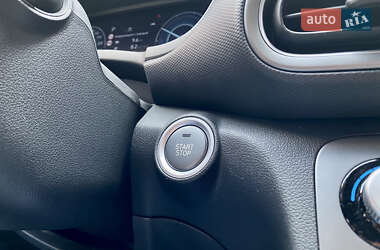 Позашляховик / Кросовер Hyundai Kona 2022 в 